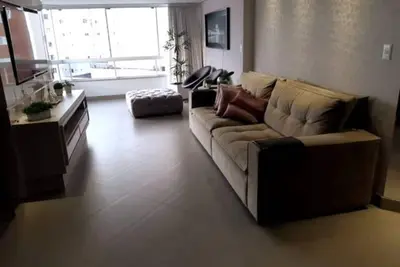 Image de Ótimo Apto a 650m da Praia Central de Bal Camboriú
