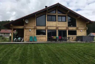 Image de Chalet Apil Avec 7 Chambres, Spa Et Borne De Recharge Pour Voiture Electrique.