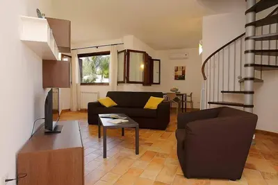 Image de Family Size Villa with Pool by the Sea