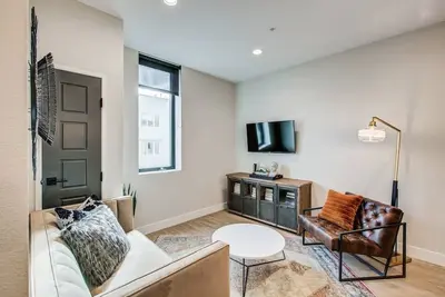 Image de Utica, 2 Bedroom 1 Bath with Full Kitchen