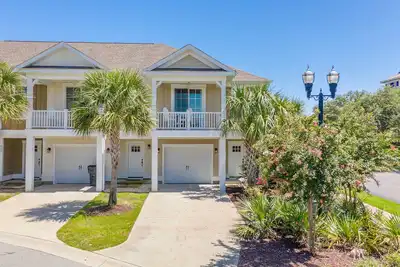 Image de Resort Amenities: Chic North Myrtle Beach Condo!