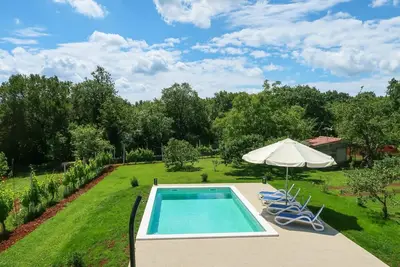 Image de Maison de vacances avec piscine privée, climatisation, Wifi, Tv, terrasse, animaux admis