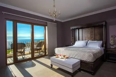 Image de Seafront VIlla Kastello Kalliste | 8 bedrooms | 8 bathrooms