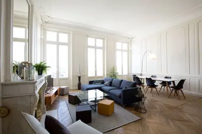 Image de Superbe 160m2 avec vue sur les quais + Parking