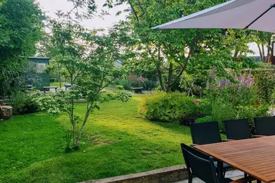 Image de Beautiful Cotswold House with Huge Garden in the centre of the village