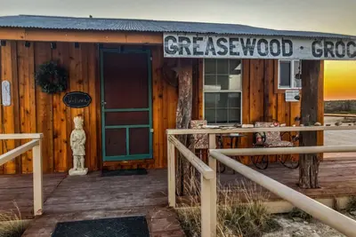 Image de Jackass Flats Greasewood Grocery Cabin