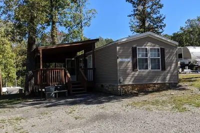 Image de Cottage #8 King Creek Resort & Marina