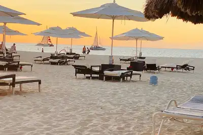 Image de On Eagle Beach Costa Linda Beach Resort