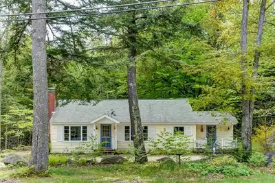 Image de Cozy cottage with fireplace, close to North Conway and all winter activities!