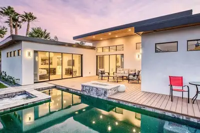 Image de Downtown Scottsdale Villa: A Scenic Luxury Getaway in the Center of Old Town.