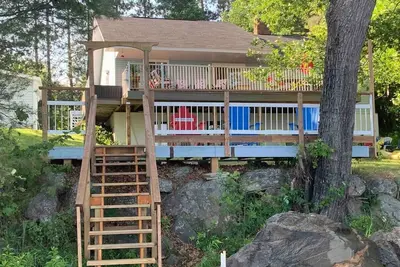 Image de Paradise on Golden Lake