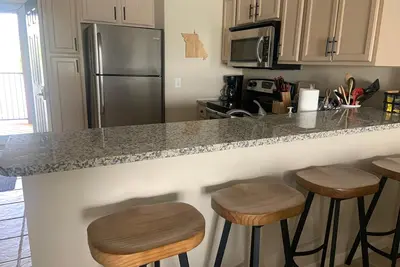 Image de Cedar Glen Penthouse Condo w/loft. Lake of the Ozarks. Free boat slip. 5 stars!