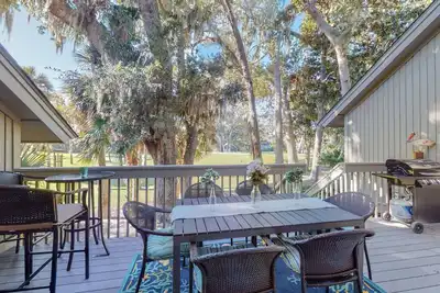 Image de Large Three Bedroom Villa Overlooking the George Fazio Golf Course!