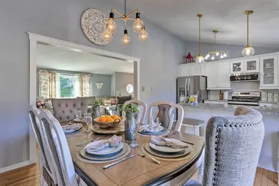 Image de Hot Tub, Fire Pit & Resort Perks: Tobyhanna Home!