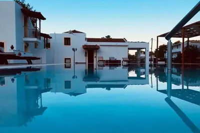 Image de Magnifique Villa Skiathos | Villa 2 Chambres Parisis | Piscine | Troulos