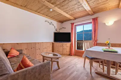 Image de Appartement de vacances \"Wasserfall\" près de Seiser Alm avec vue montagne et balcon