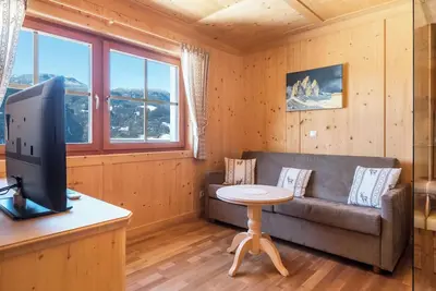 Image de Appartement de vacances \"Alpenflair\" près de Seiser Alm avec vue sur montagne et balcon