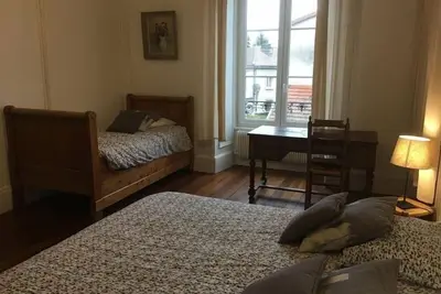 Image de Appartement historique avec 4 chambres, parking, à proximité des attractions à Toul