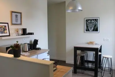 Image de Appartement Central à Briey : 2 Ch, Cuisine équipée, Proche Commerces et Activités