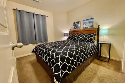 Image de Work/Vacation Townhouse #3 - 3bdrm 1. 75bath