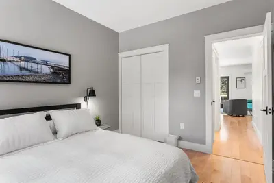 Image de Escape to Acadia’s Winter Magic – Cozy Firepit, Snowy Trails & Coastal Charm