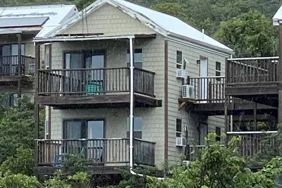 Image de Virgin Island’s National Park Loding at Concordia Eco Resort