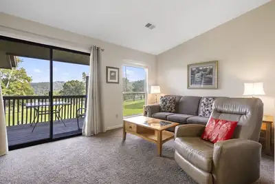 Image de Golf Condo at Pointe Royale Resort with a Private, Covered Balcony