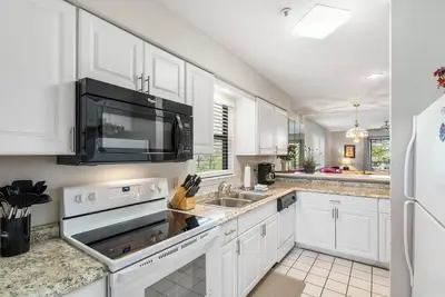 Image de 2 Bd/2Ba Golf Condo - Covered Patio, Golf Course View, Ticket Discounts