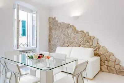 Image de Sarzana White Apartment nel Centro Storico
