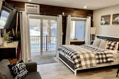 Image de A113 · Relaxing resort Getaway w/Pool & HotTub studio apt