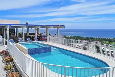 Aqua Green | Breathtaking views with a private salt water pool