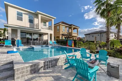 Image de Signature Golden Villa | West-Facing Private Pool, Custom-Built Kids Bedrooms, Luxury Throughout