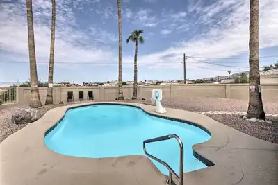 Image de 2 Mi to Dtwn: Lake Havasu City Oasis w/ Pool