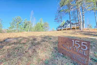 Image de Luxury Dog Friendly Chalet in Murphy, Nc with Views and fenced yard!