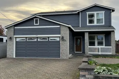 Image de Large Independence House for Families & Groups