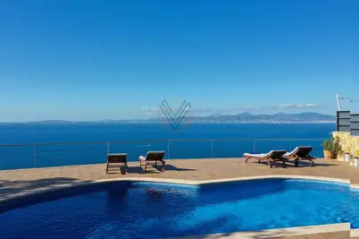 Image de Sa Torre Voramar, Wonderful Villa with swimming pool on the Sea front line