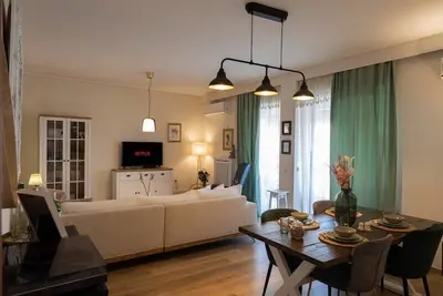 Image de Glyfada Golf 4th floor sunny Apartment