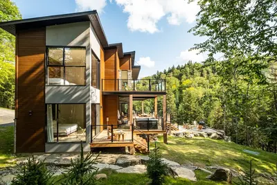 Image de Chalet Ohana | Propriété de Luxe | Jacuzzi