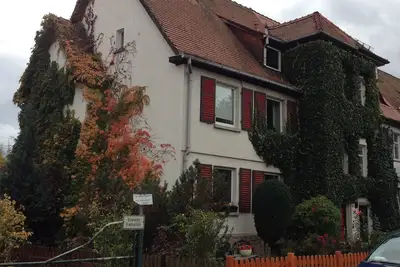 Image de Schöne Dachwohnung mit Klimaanlage in der Tiergartensiedlung