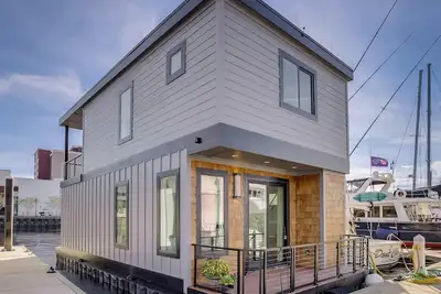 Image de Cozy Houseboat in Port City Marina Wilmington, Nc Nestled among The Cove Villas