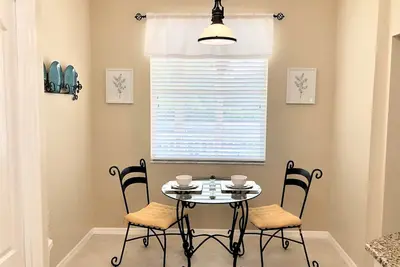 Image de 2br/2bth - 1250ft - North Naples- 2 bd/2bath Cypress Woods North(Naples, Fl)