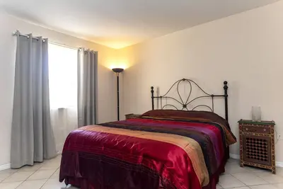 Image de $88. Disney LakeFRONTSunsets SeaWorld Universal Convention Waterparks3Beds2Baths