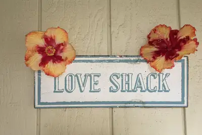 Image de The Love Shack island getaway - minutes from Waikiki
