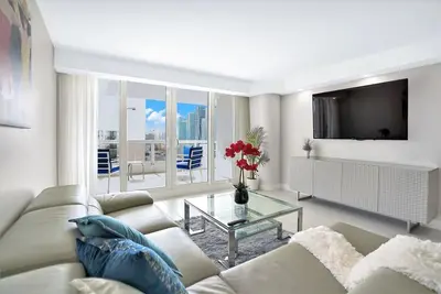 Image de Summer Retreat! ( 3 bedroom condo)