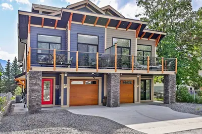 Image de ⭐️⭐️⭐️⭐️⭐️Brand New! The Alpine Escape by Samsara Resort|Top View|Luxury|Downtow