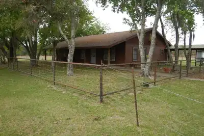 Image de The Ranch House \/ 110 Acres