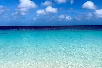 Image de Luxurious 2 bedroom condo a short walk to Eagle Beach