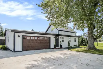 Image de Farmhouse On 4