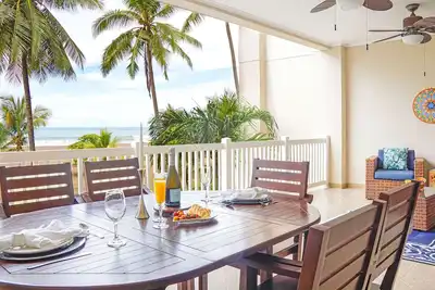 Image de Oceanfront condo with amazing balcony, and beach access