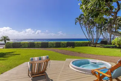 Modern Home with Hot Tub, Ac & Ocean Views!